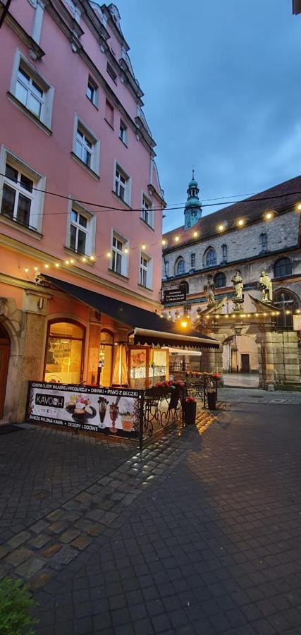Willa Przy Czarnej Bramie Kłodzko Buitenkant foto