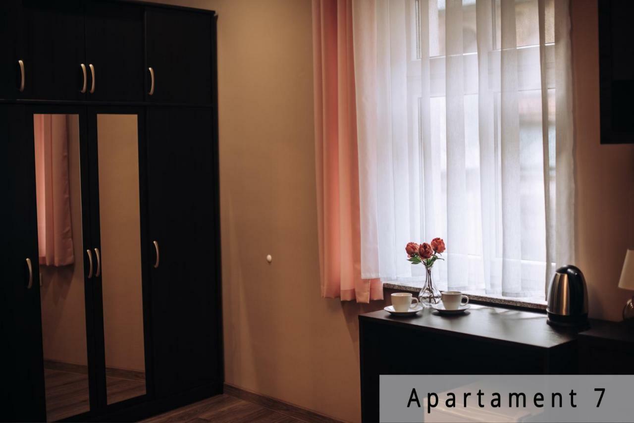 Willa Przy Czarnej Bramie Kłodzko Buitenkant foto